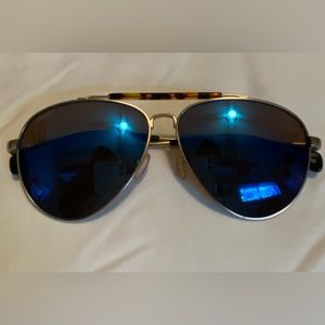 TOMS Maverick 301 Polarized Aviator Sunglasses with Tortoise accents